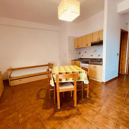 Apartment Hola House Baia Fenicia