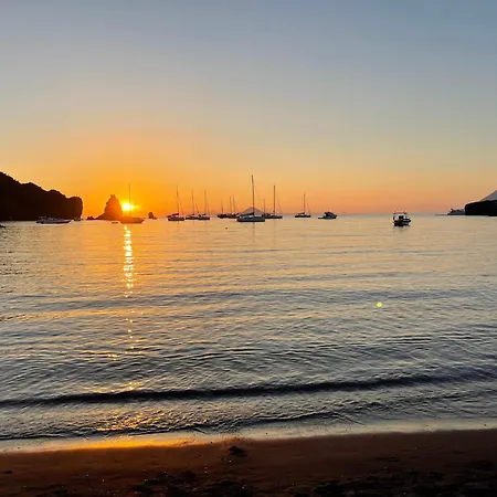 Hola House Baia Fenicia Apartment Vulcano (Isola)