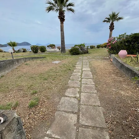 Hola House Baia Fenicia アパート