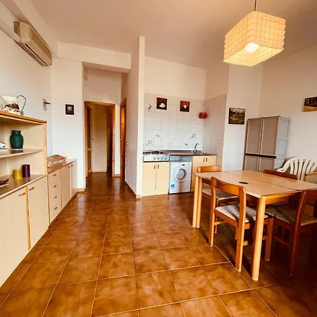 Hola House Baia Fenicia דירה