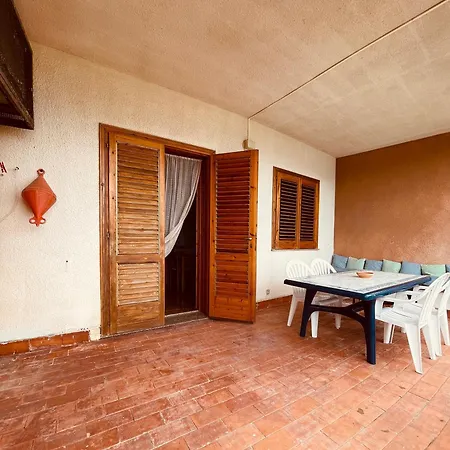 Hola House Baia Fenicia Apartment