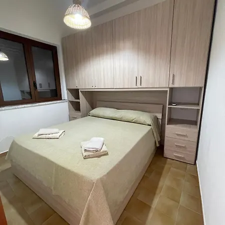 Hola House Baia Fenicia Apartment Vulcano (Isola)